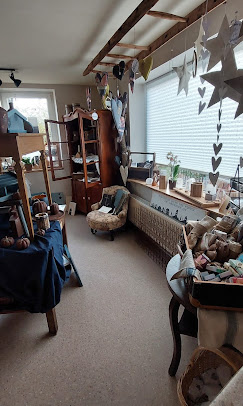 Ein Blick in die Schöpferei – der Laden in Ahnsen